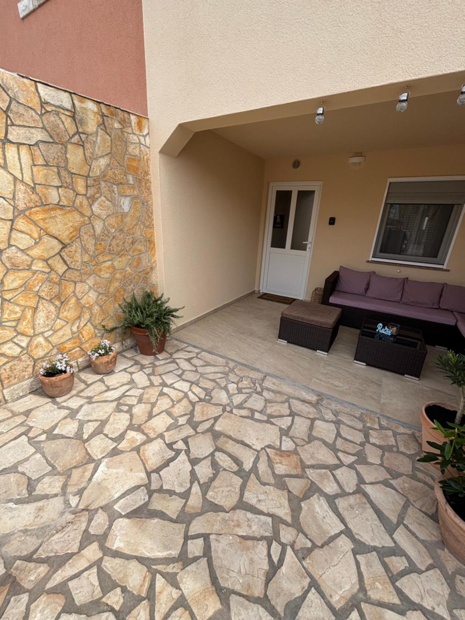 Holiday House Matej Vir Exterior photo