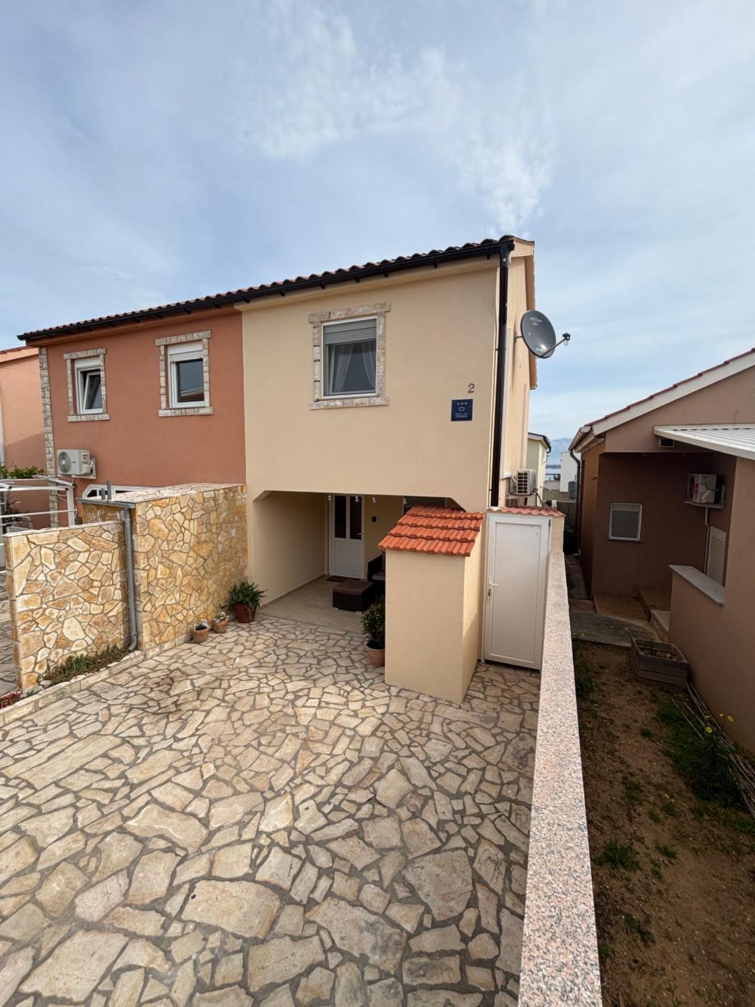 Holiday House Matej Vir Exterior photo